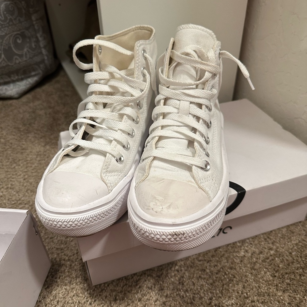 White converse size 7